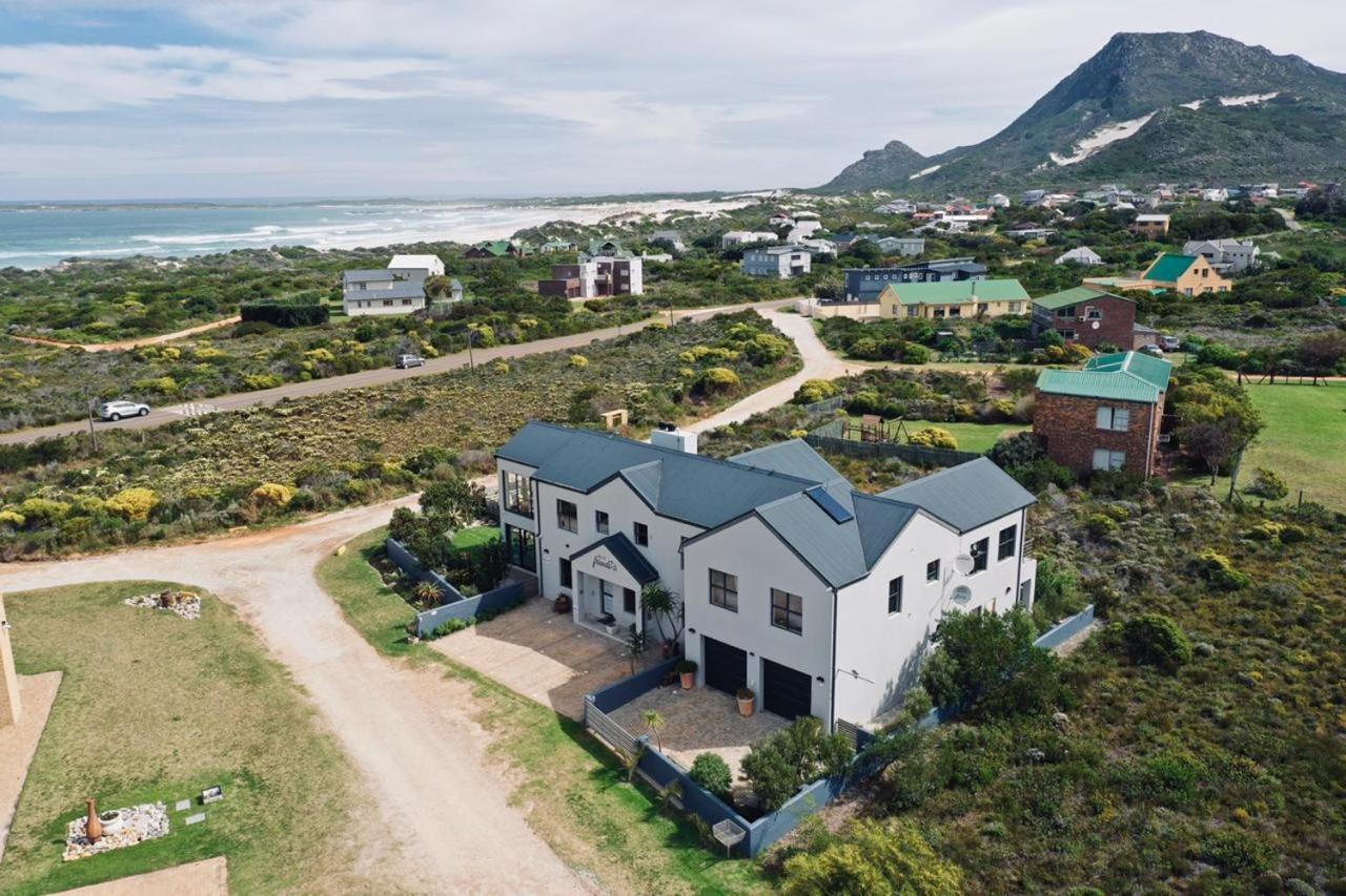 Stay At Friends Bettyʼs Bay Esterno foto